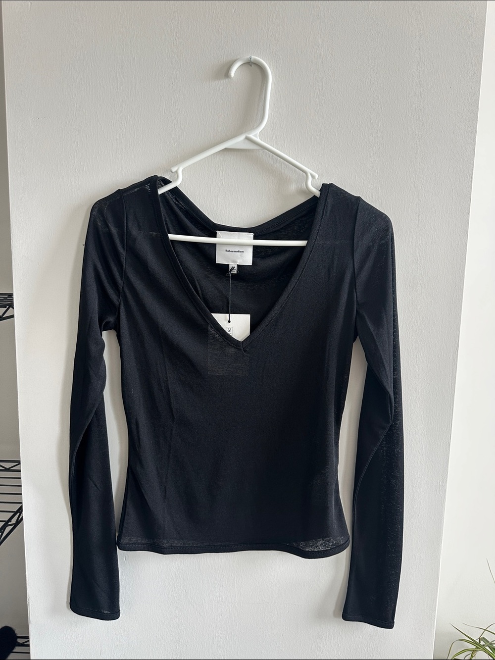 Reformation sheer top - Picture 1 of 4